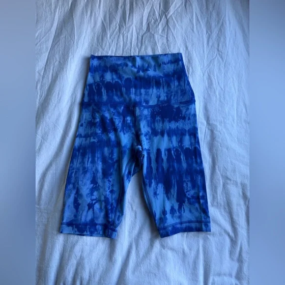 Lululemon Align Super High Rise Shorts - Picture 3 of 6